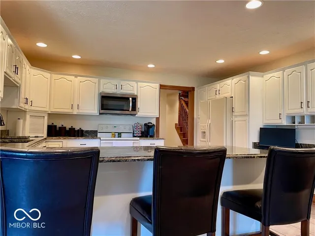 $539,900 | 1148 Waterford Drive, Avon, IN 46123