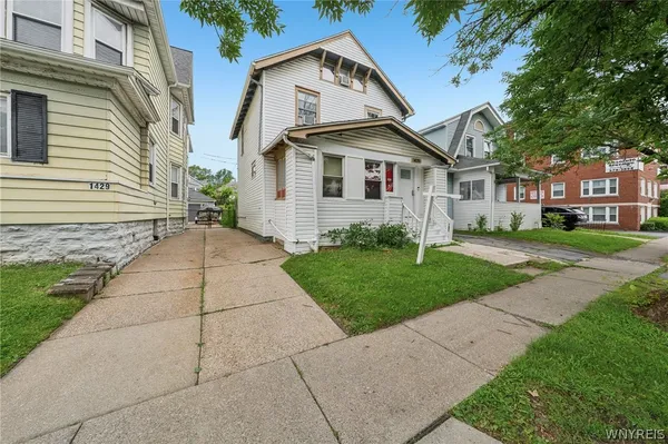$259,000 | 1425 Kenmore Avenue, Tonawanda, NY 14217