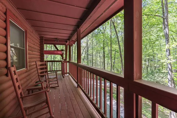 $344,500 | 421 Sleepy Hollow Drive, Murphy, NC 28906