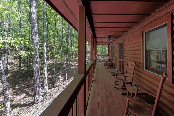 $344,500 | 421 Sleepy Hollow Drive, Murphy, NC 28906