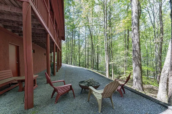 $344,500 | 421 Sleepy Hollow Drive, Murphy, NC 28906