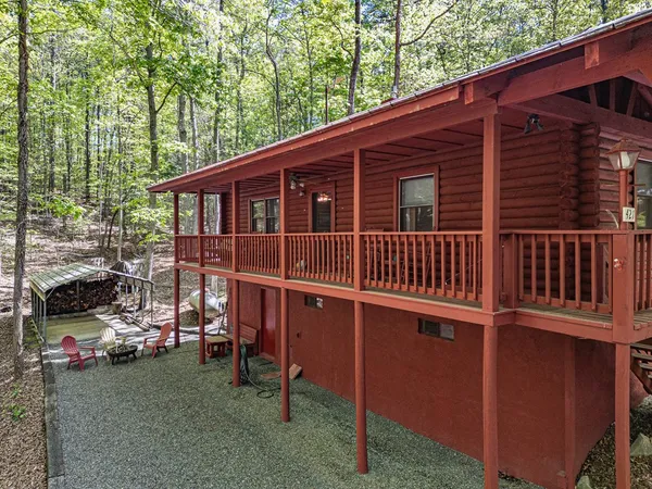 $344,500 | 421 Sleepy Hollow Drive, Murphy, NC 28906