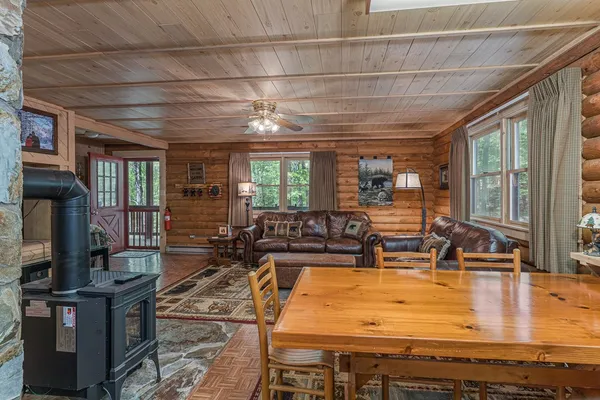 $344,500 | 421 Sleepy Hollow Drive, Murphy, NC 28906