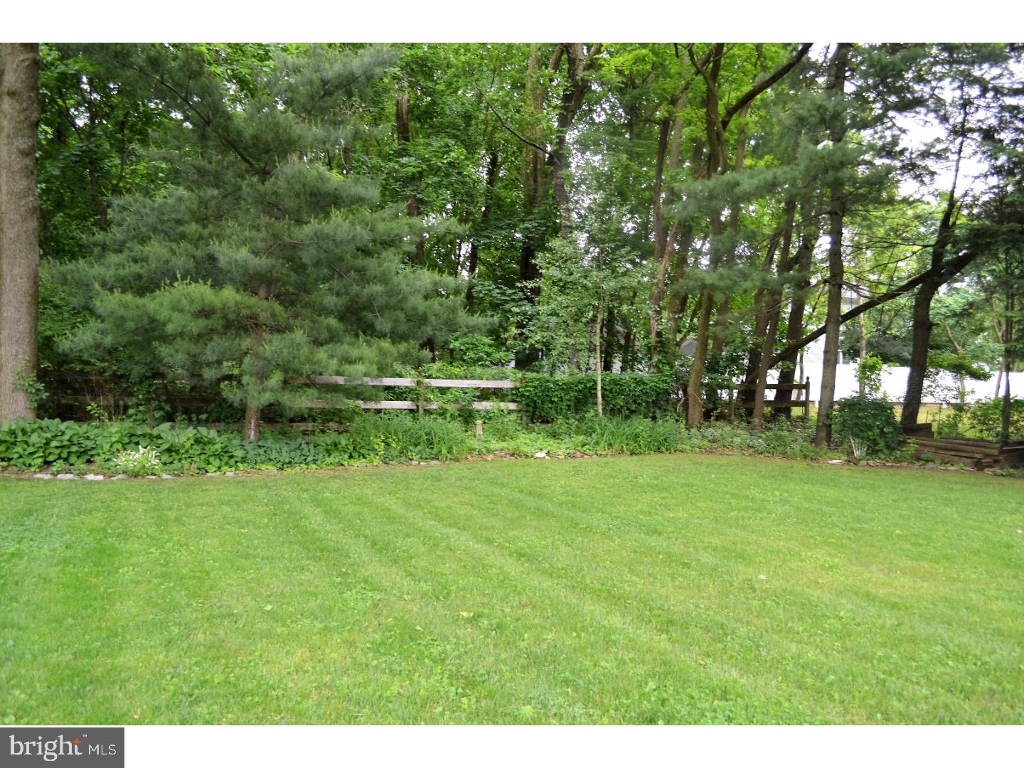 4104 Bridgeboro Road Delran, NJ 08057 - Photo 23 of 25 Back Yard