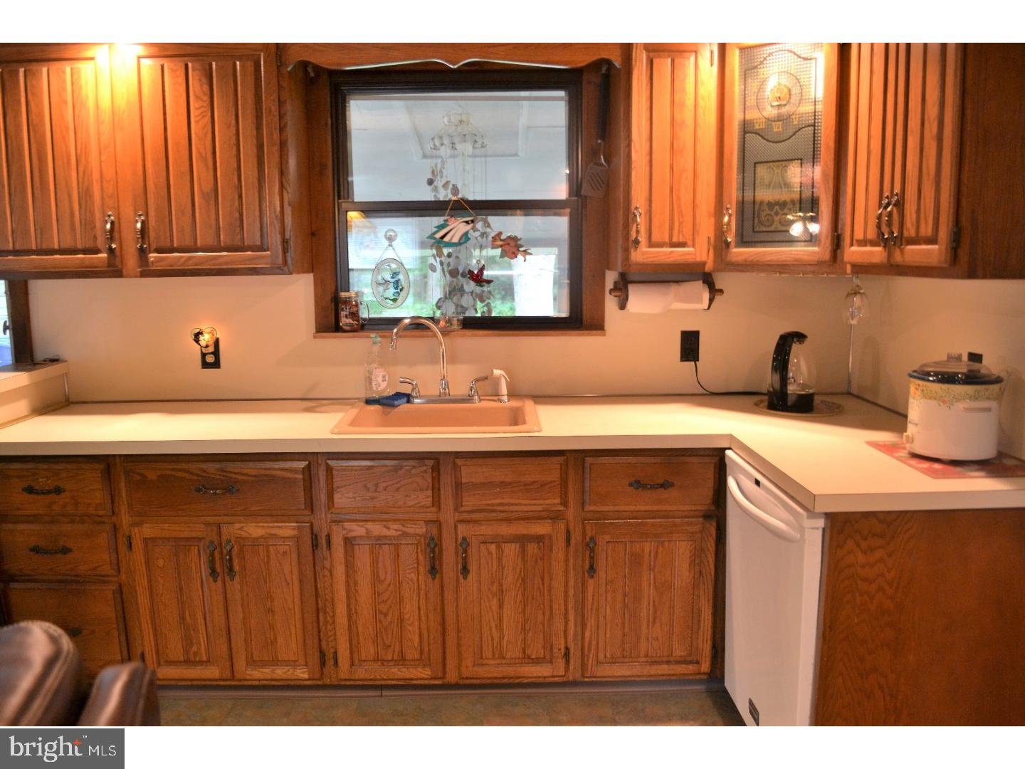 4104 Bridgeboro Road Delran, NJ 08057 - Photo 7 of 25 Kitchen