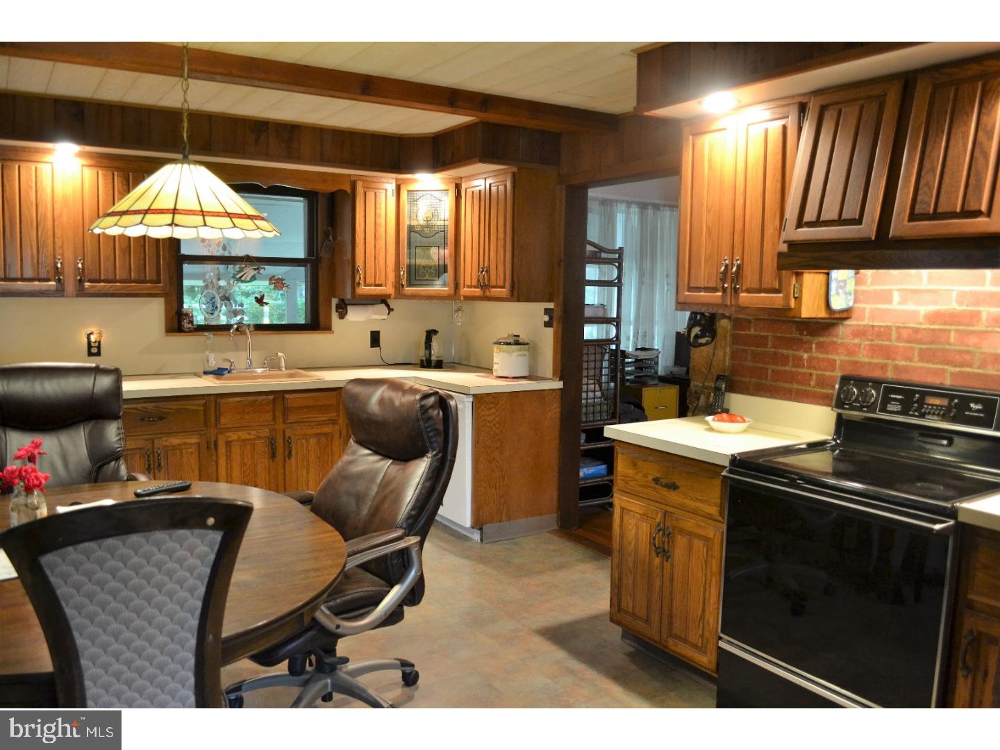 4104 Bridgeboro Road Delran, NJ 08057 - Photo 8 of 25 Kitchen