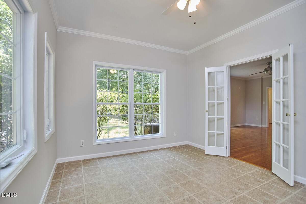 309 Blueridge Road Carrboro, NC 27510 - Photo 17 of 63 052
