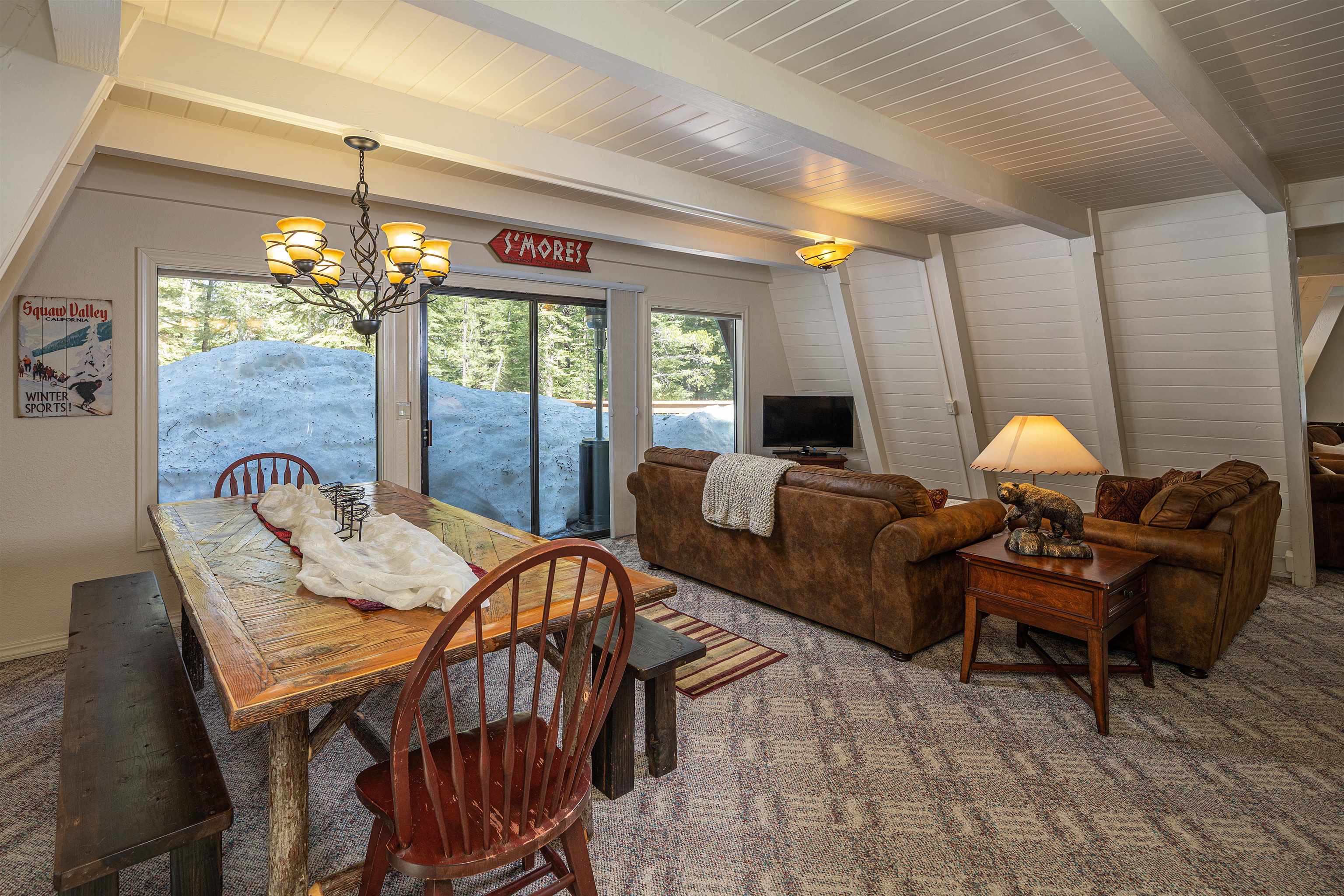 14338 Tyrol Road Truckee, CA 96161 - Photo 9 of 21 Gallery Image 9