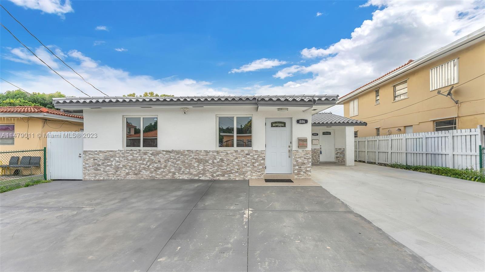West Flagler Miami, FL 33125 - Photo 2 of 37 a view of backyard of house