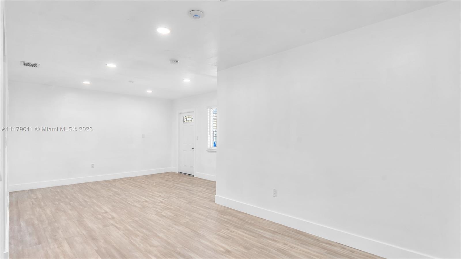 West Flagler Miami, FL 33125 - Photo 25 of 37 a view of an empty room