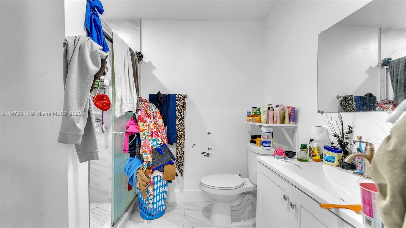 West Flagler Miami, FL 33125 - Photo 33 of 37 a room with toys and utility room