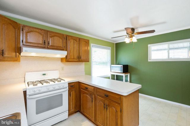 $535,500 | 332 Broadwood Drive, Rockville, MD 20851