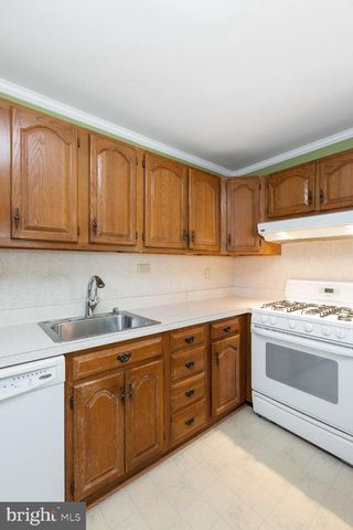 $535,500 | 332 Broadwood Drive, Rockville, MD 20851