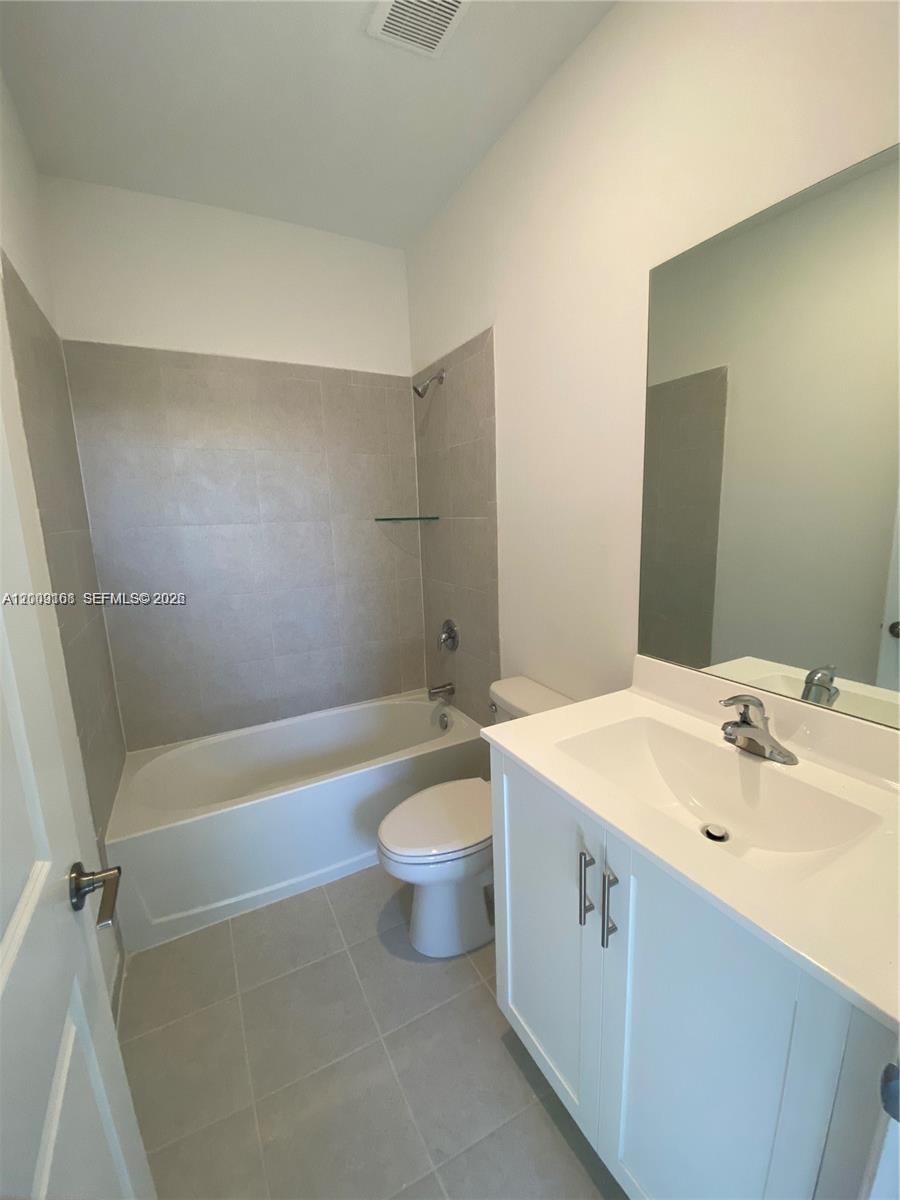 28729 Southwest 132nd Place, Unit 28729 Homestead, FL 33033 - Photo 11 of 30