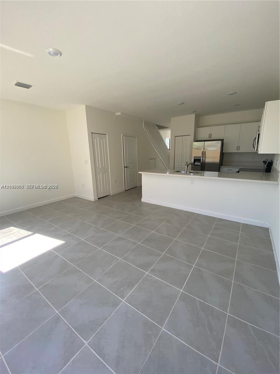 28729 Southwest 132nd Place, Unit 28729 Homestead, FL 33033 - Photo 9 of 30