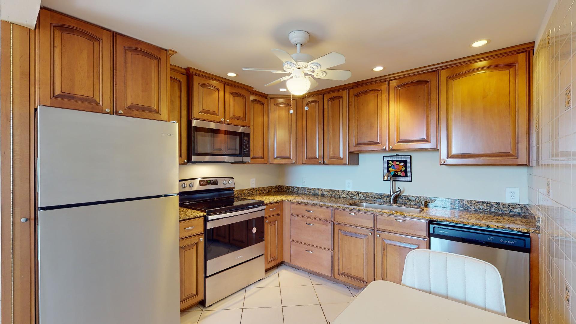 4018 Lincoln A Boca Raton, FL 33434 - Photo 1 of 26 Kitchen