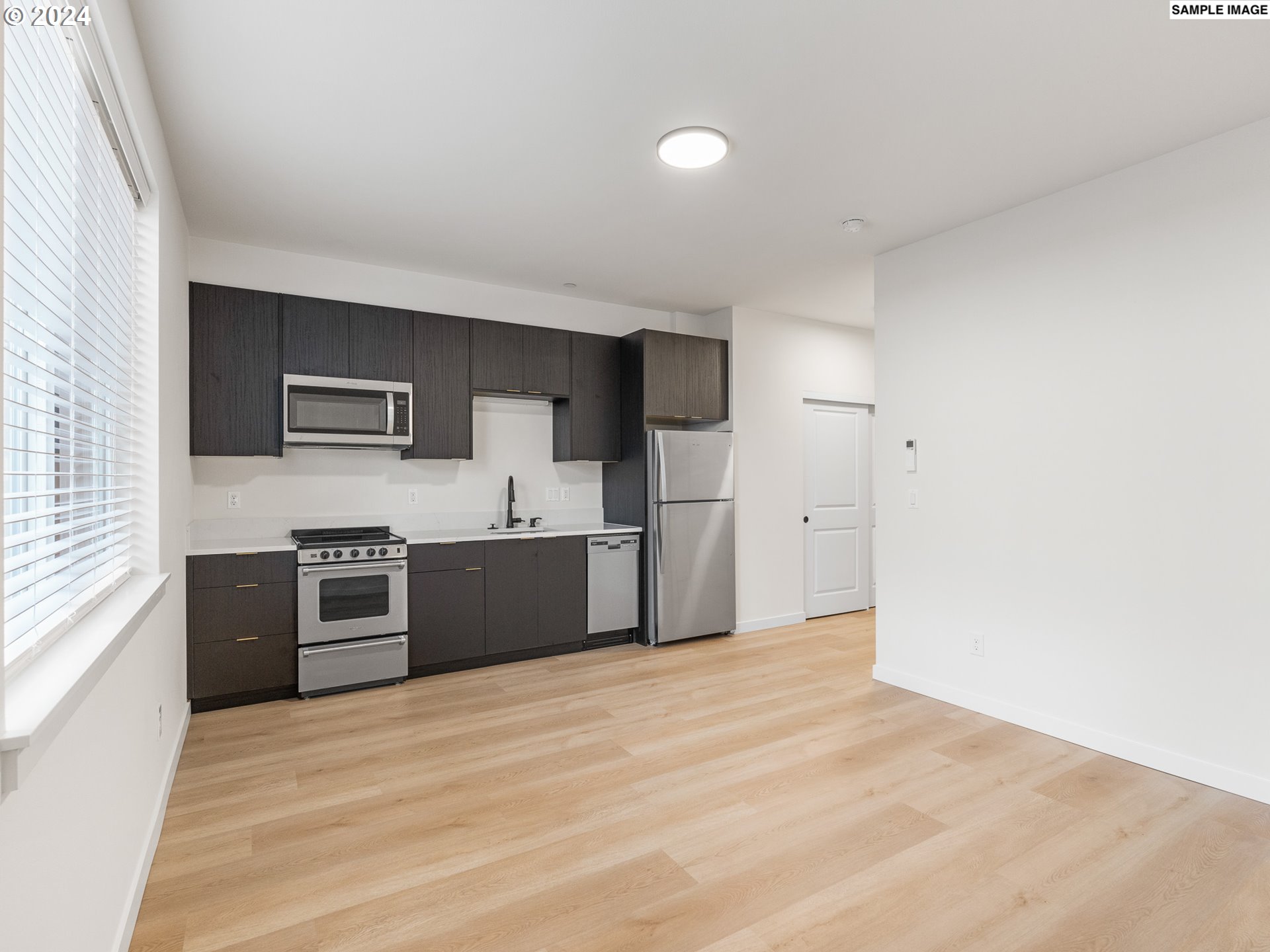 10985 East Burnside Street, Unit 12 Portland, OR 97216 - Photo 3 of 5