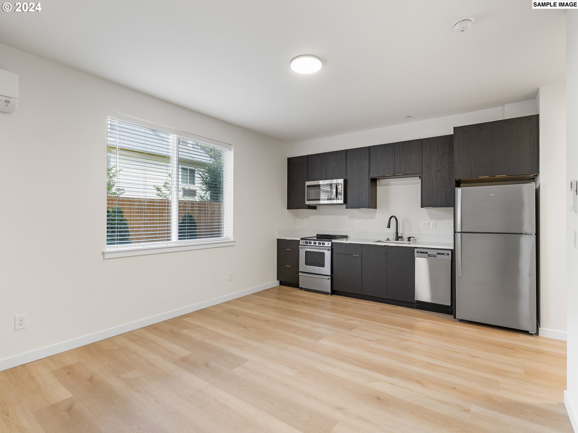 10985 East Burnside Street, Unit 12 Portland, OR 97216 - Photo 4 of 5