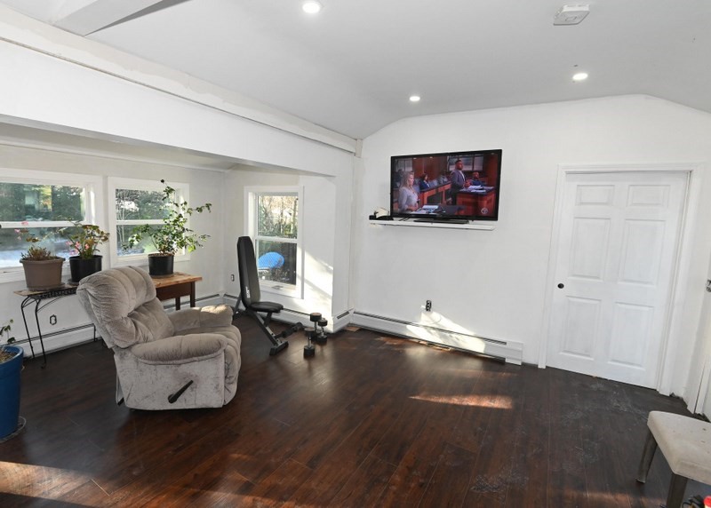 7 Siesta Drive Wareham, MA 02576 - Photo 2 of 12