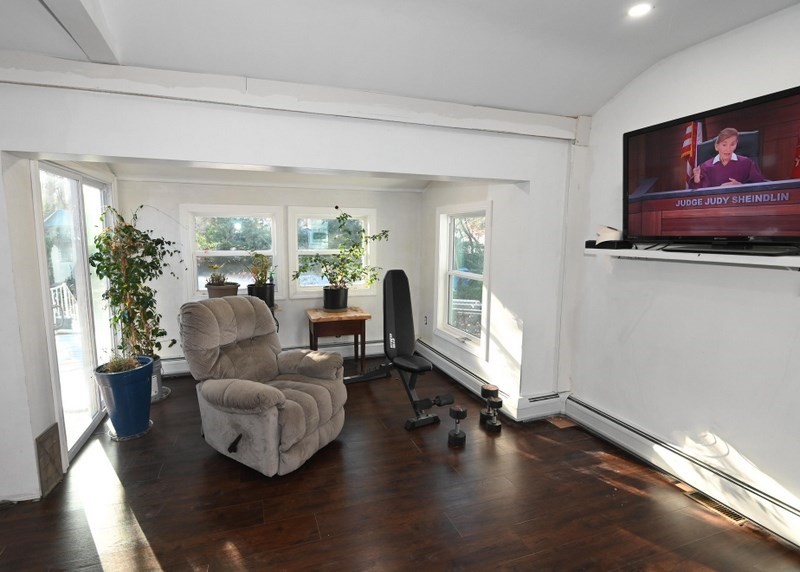 7 Siesta Drive Wareham, MA 02576 - Photo 3 of 12