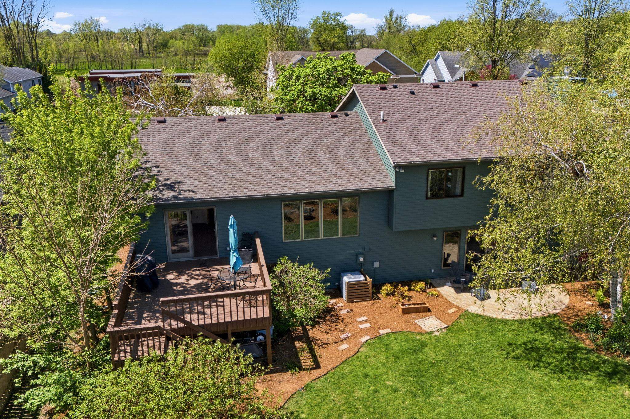 5213 Comanche Way Madison, WI 53704 - Photo 5 of 45