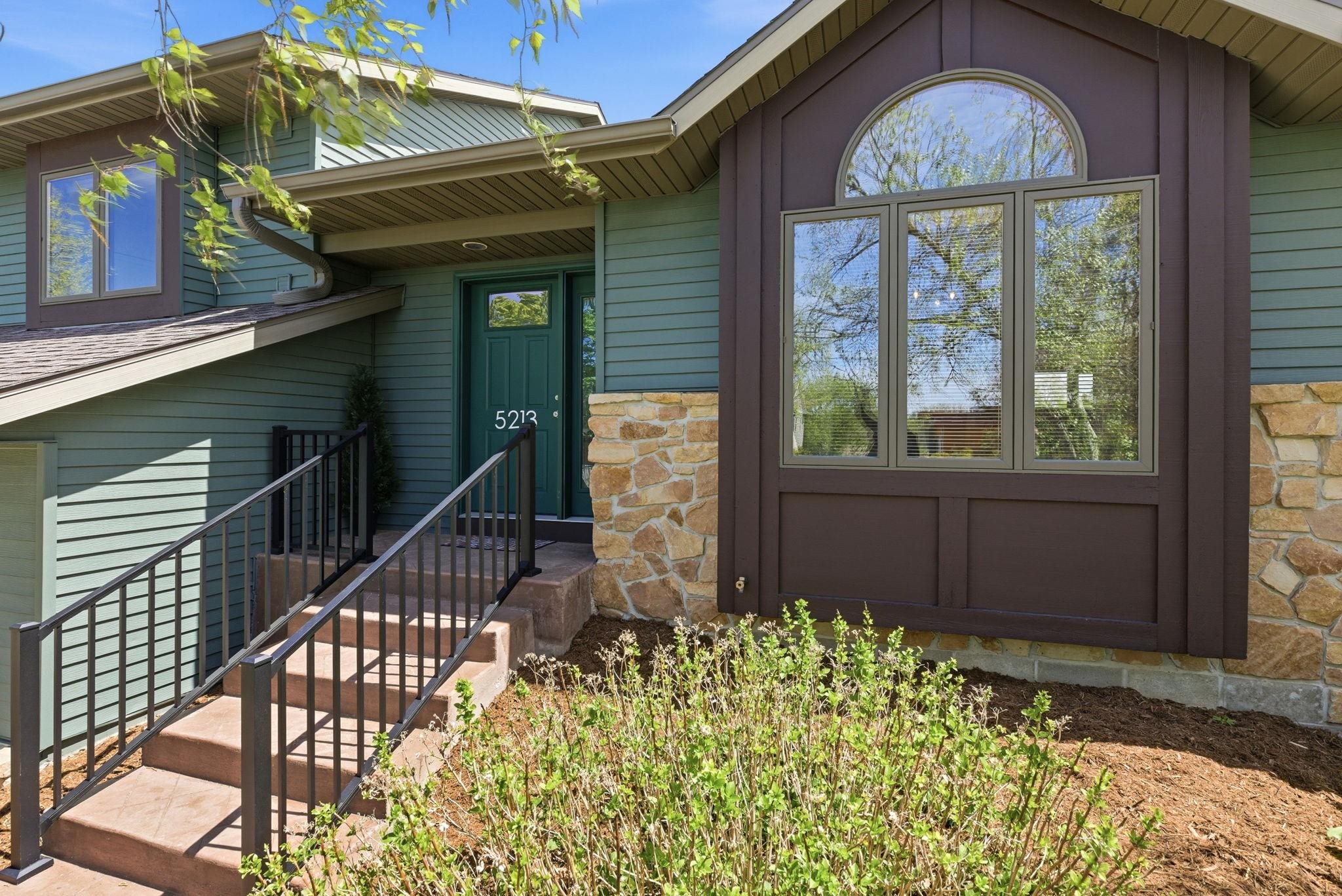 5213 Comanche Way Madison, WI 53704 - Photo 8 of 45