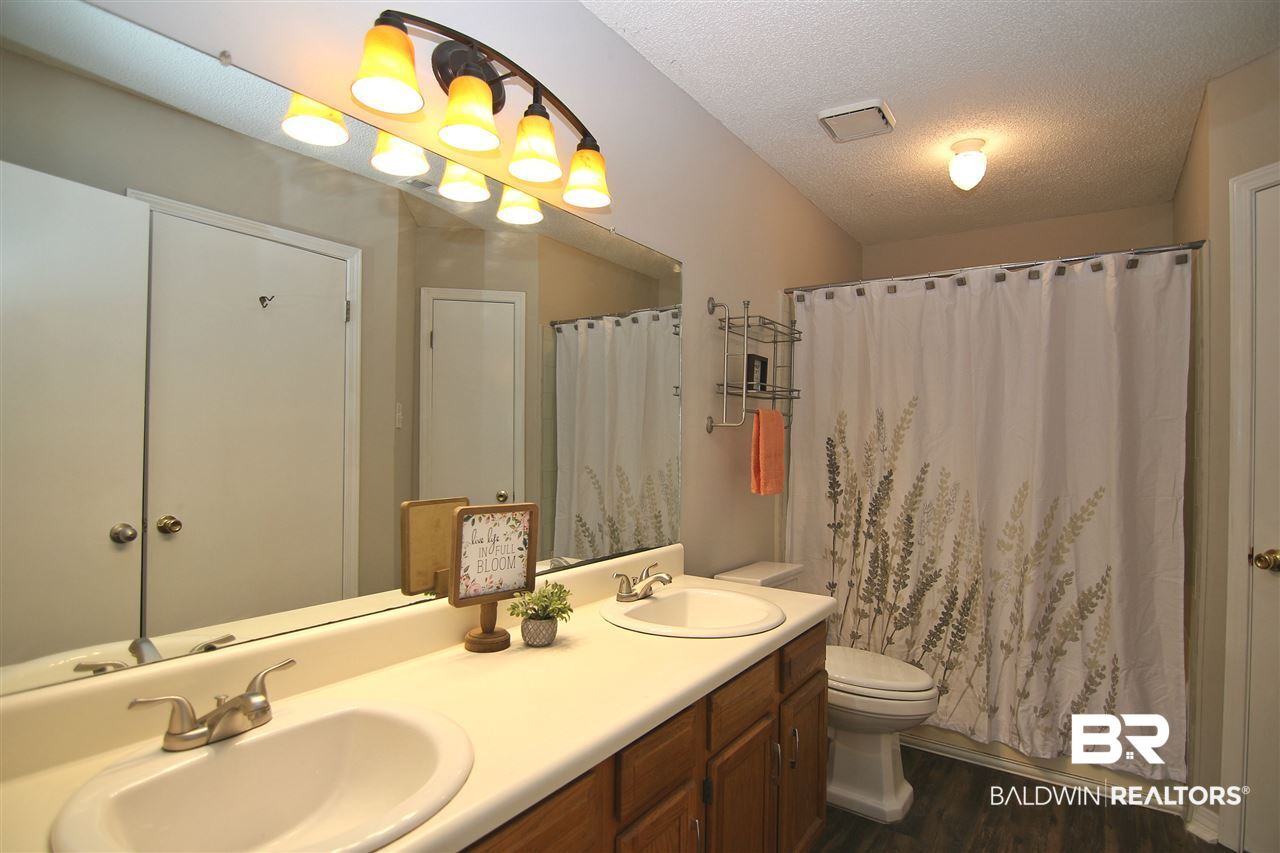 831 Copperfield Drive South Mobile, AL 36608 - Photo 14 of 24 En Suite