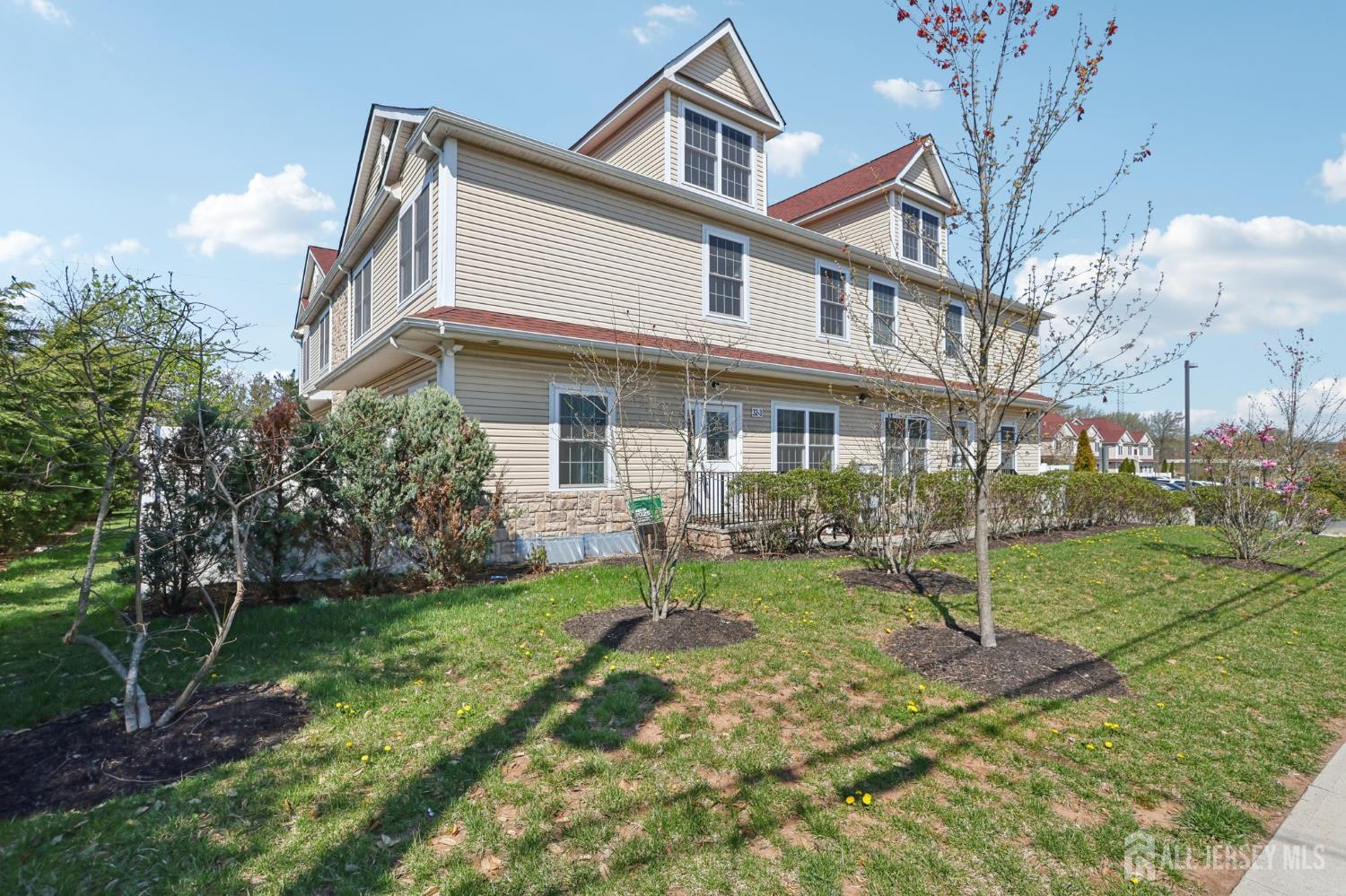 32 Cinder Road, Unit 3 Edison, NJ 08820 - Photo 1 of 39