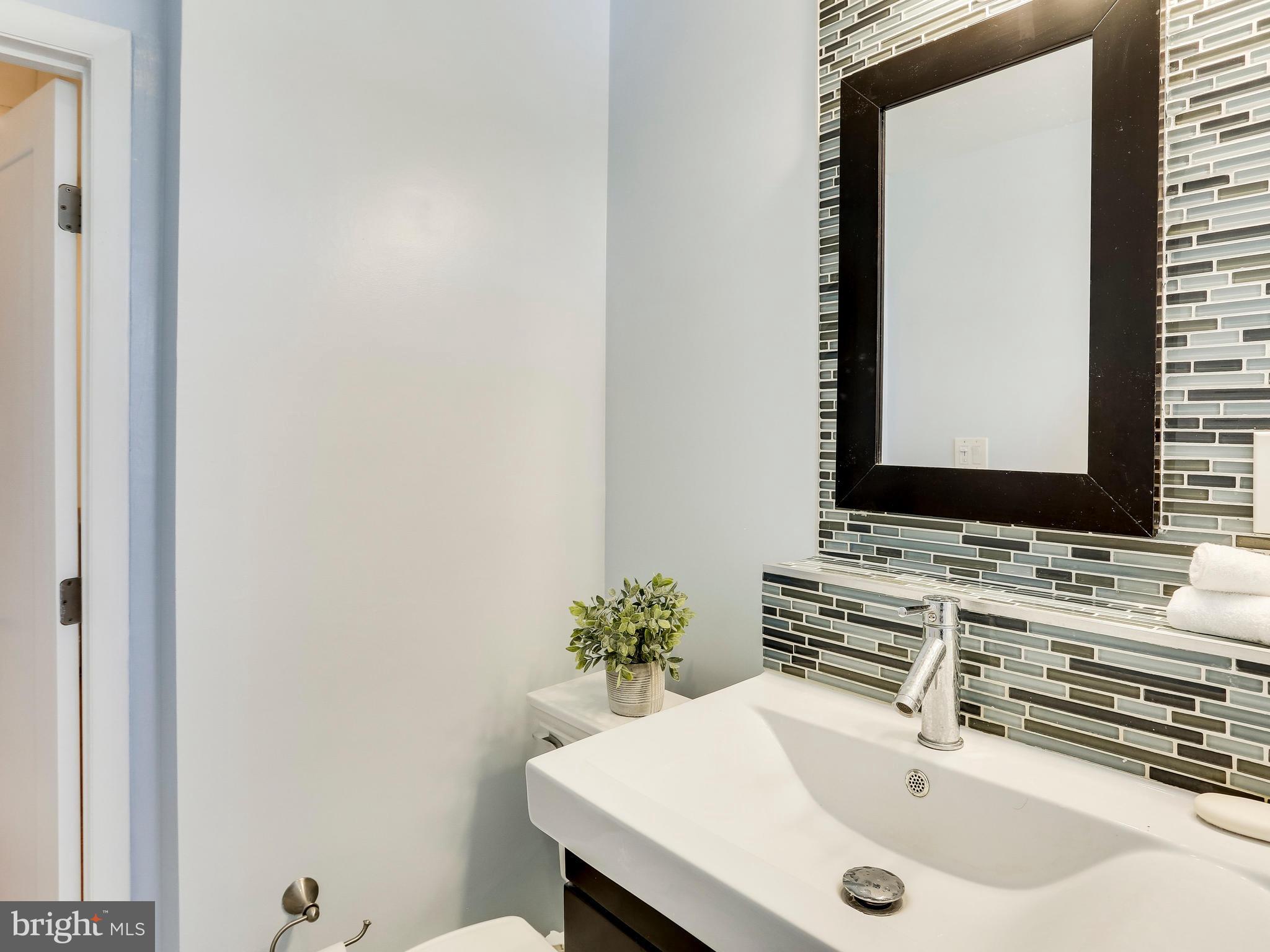 1309 Riggs Street Northwest Washington, DC 20009 - Photo 20 of 30 Bath