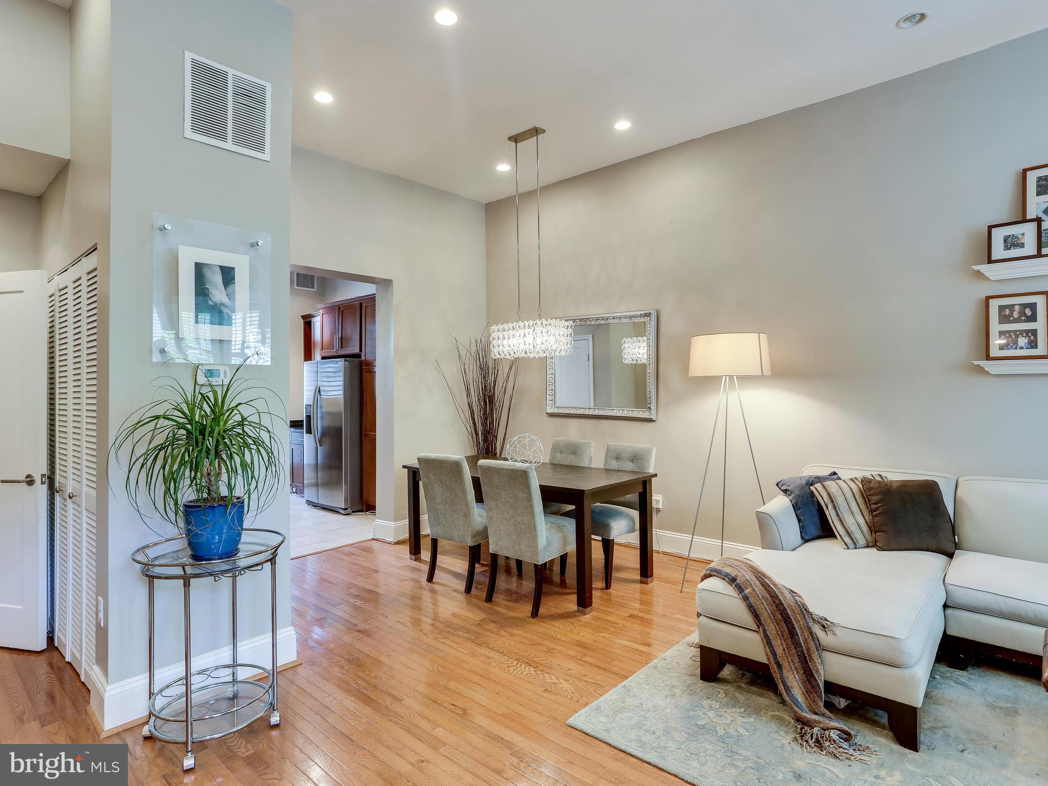 1309 Riggs Street Northwest Washington, DC 20009 - Photo 5 of 30 Living Room