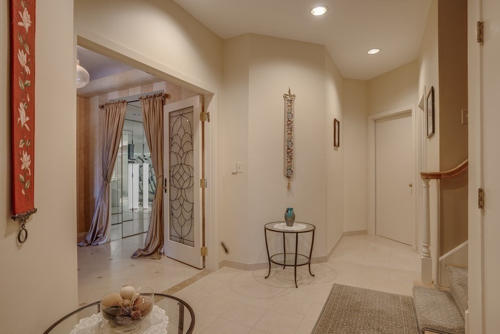 97 Algonquin Road, Unit 97 Newton, MA 02467 - Photo 18 of 36