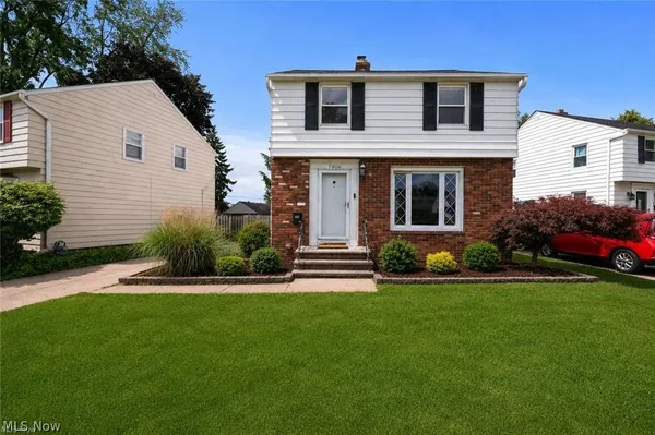 $249,900 | 7906 Kenton Avenue, Parma, OH 44129