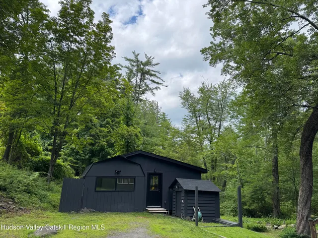 $689,000 | 18 Country Club Lane, Woodstock, NY 12498