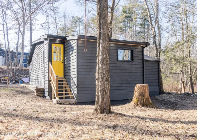 $689,000 | 18 Country Club Lane, Woodstock, NY 12498