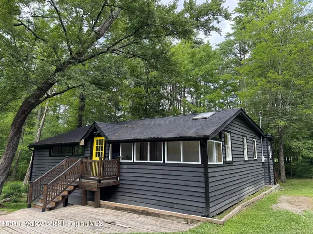 $689,000 | 18 Country Club Lane, Woodstock, NY 12498