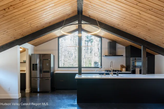 $689,000 | 18 Country Club Lane, Woodstock, NY 12498