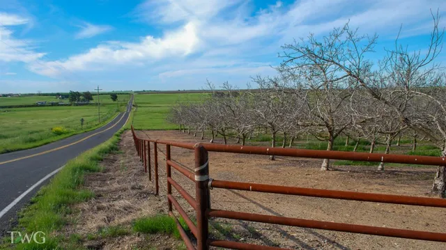 $4,120,000 | 19441 Milton Road, Farmington, CA 95230