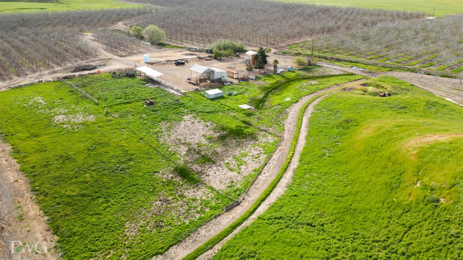 19441 Milton Road Farmington, CA 95230 - Photo 9 of 12