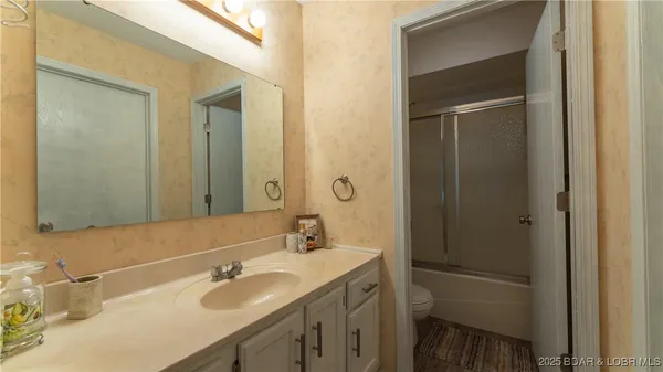 $255,000 | 109 Woodcrest Drive, Unit 1C, Lake Ozark, MO 65049
