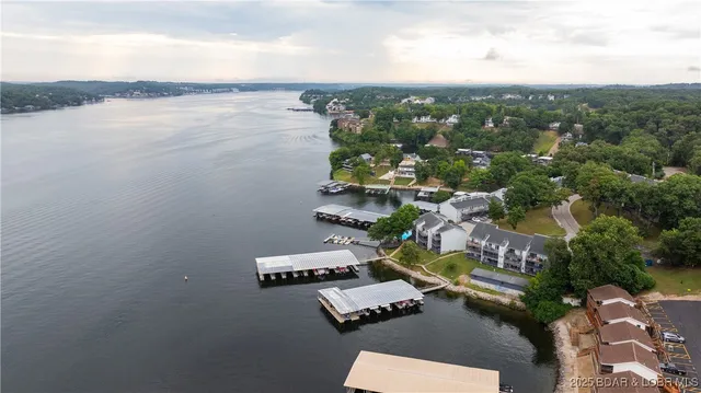 $255,000 | 109 Woodcrest Drive, Unit 1C, Lake Ozark, MO 65049