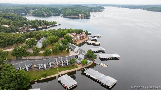 $260,000 | 109 Woodcrest Drive, Unit 1C, Lake Ozark, MO 65049