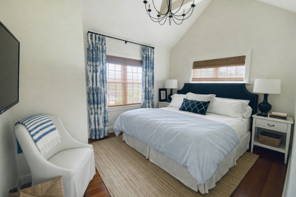 44 Main Street Nantucket, MA 02554 - Photo 12 of 32