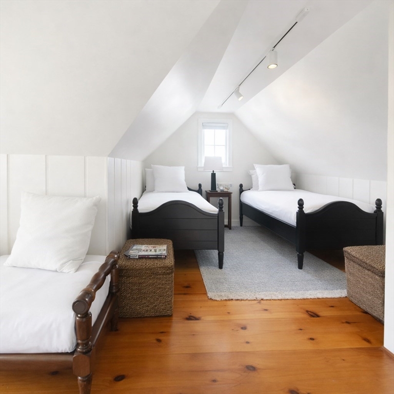 44 Main Street Nantucket, MA 02554 - Photo 13 of 32