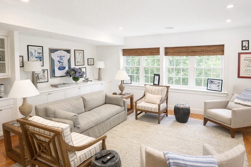 44 Main Street Nantucket, MA 02554 - Photo 24 of 27