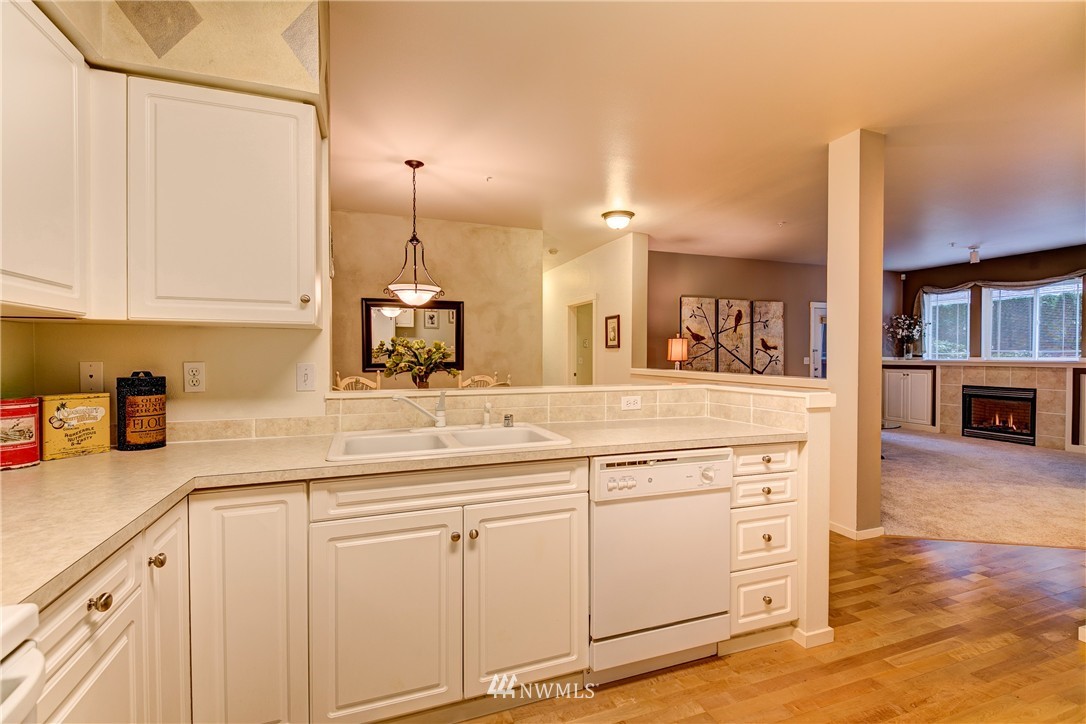 107 164th Street Southeast, Unit 3201 Bothell, WA 98012 - Photo 11 of 23 Gallery Image 11