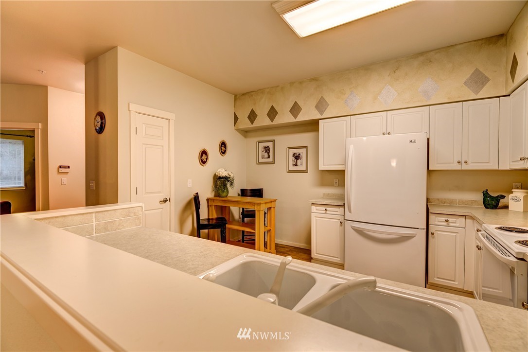 107 164th Street Southeast, Unit 3201 Bothell, WA 98012 - Photo 10 of 23 Gallery Image 10