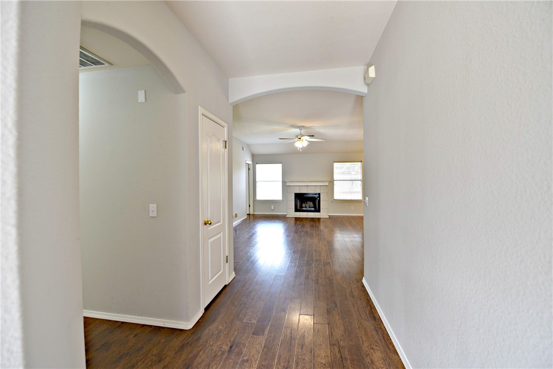 1003 North Riviera Circle Cedar Park, TX 78613 - Photo 4 of 20