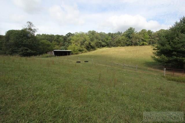315 Dry Road Sugar Grove, VA 24375 - Photo 23 of 40 Gallery Image 23
