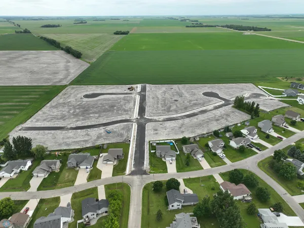 $28,000 | 144 15th Street Southwest, Glyndon, MN 56547