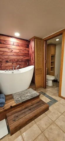 $1,200,000 | 1352 South Main Street, Riggins, ID 83549